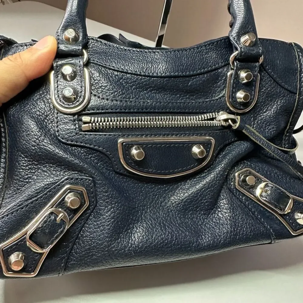 Balenciaga Women Pre-Loved Bag Very Good Condition - Picture 3 of 9
